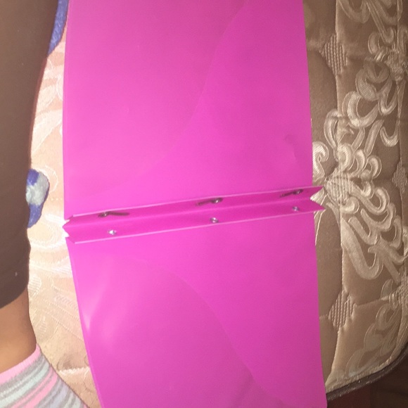 Folder - Picture 2 of 2